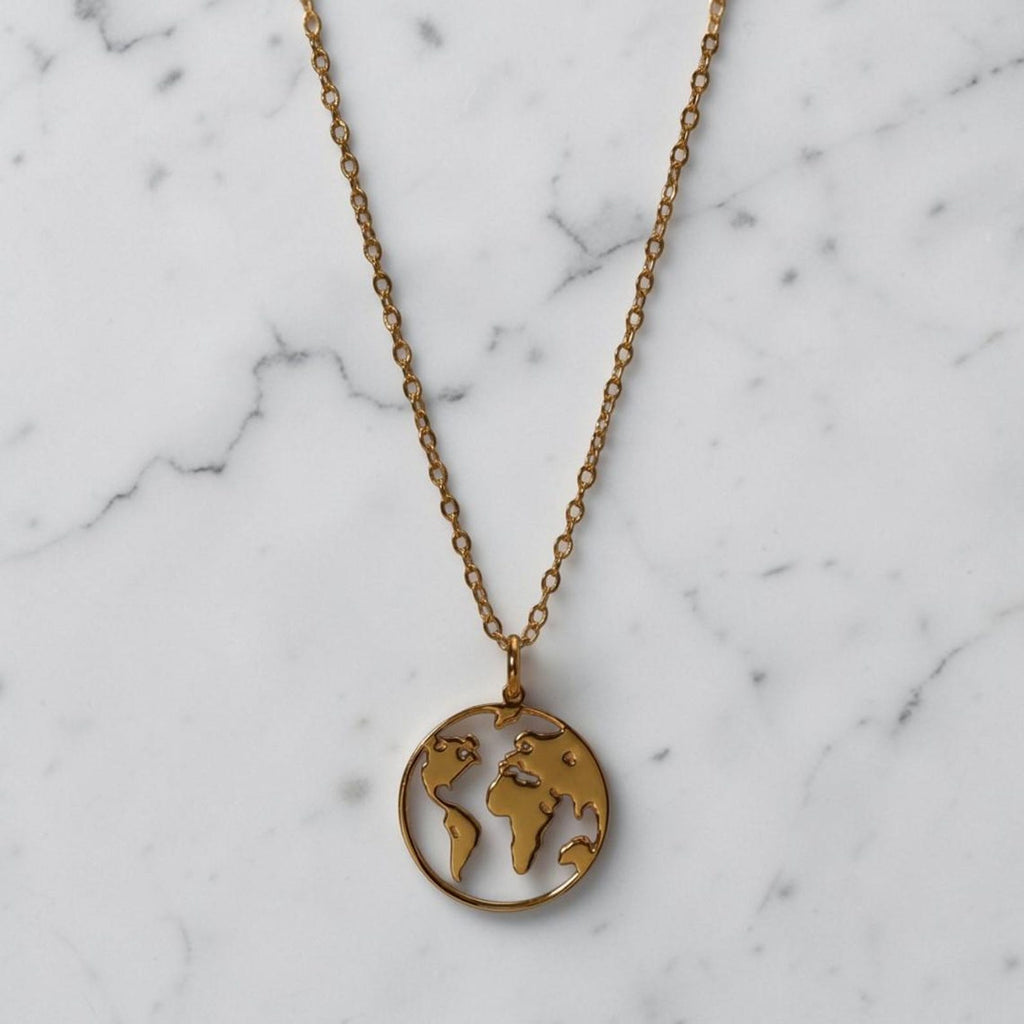 World Map Necklace in Gold, Silver or Rose – Minimalist Travel Jewelry